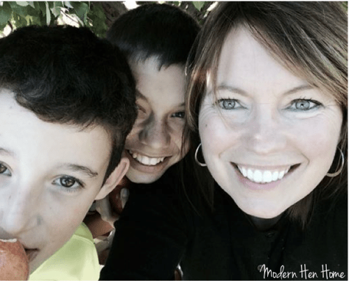 Picking the last apples from the orchard... We have well-trained eyes.